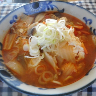 白菜と椎茸のピリ辛卵うどん